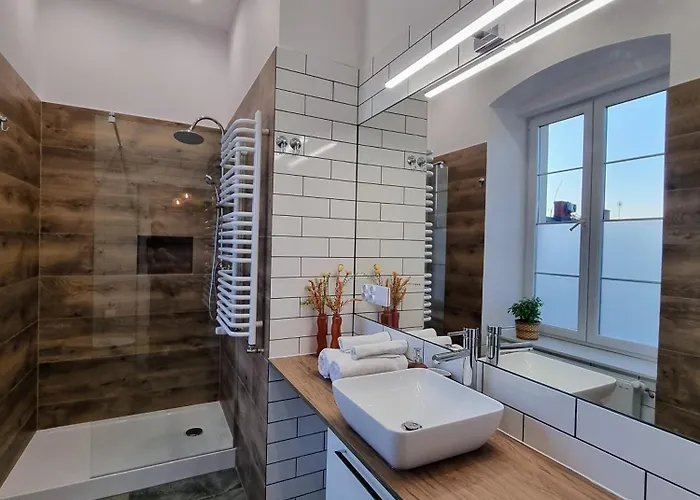 Bialy Kruk Vis-a-vis Jasnej Gory 2b Apartmán Čenstochová